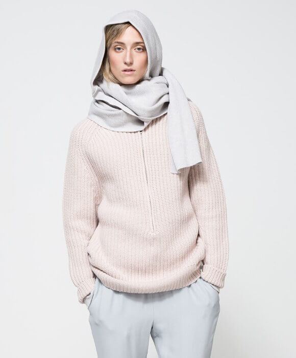 WHITE LACE OPEN BACK DENIM JEANS